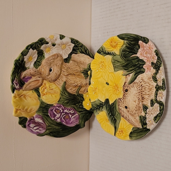Cracker Barrel Other - Pair of Adorable Cracker Barrel Easter Treasure 3D Bunny Plates
